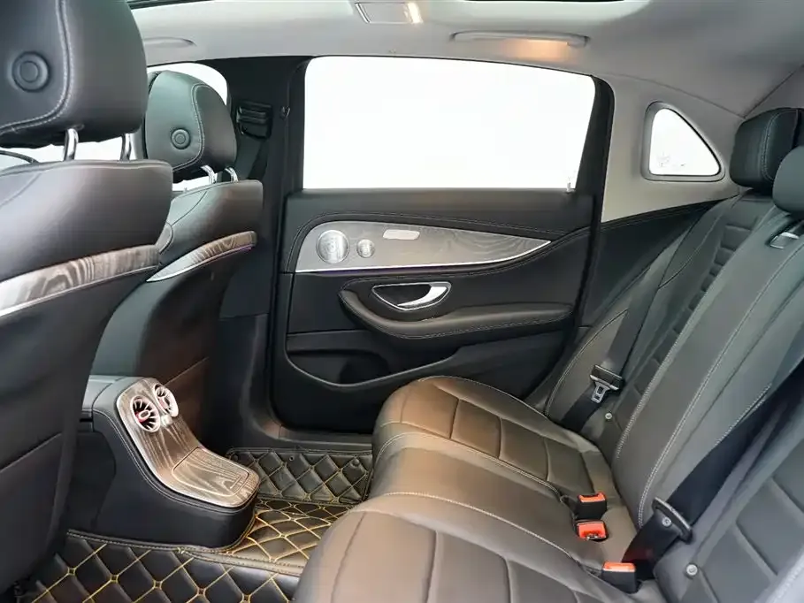 Mercedes-Benz E-Class 2022 из CN, фото 7