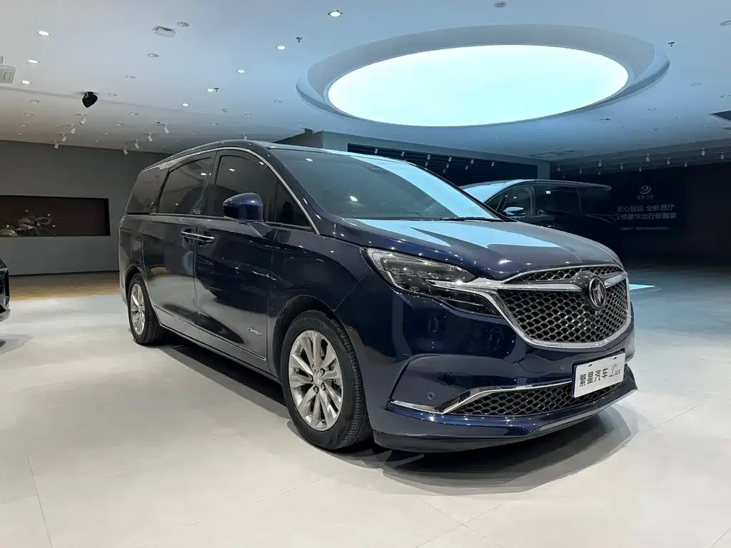 Buick GL8 2021 из CN, фото 2