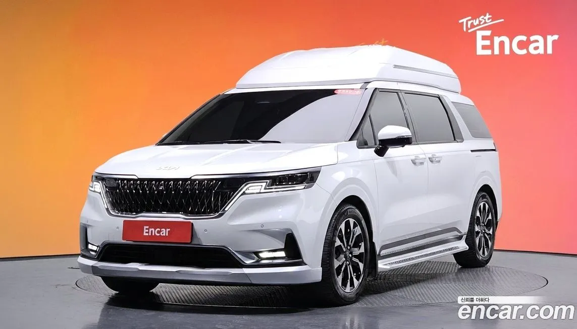 Kia Carnival — фото 1