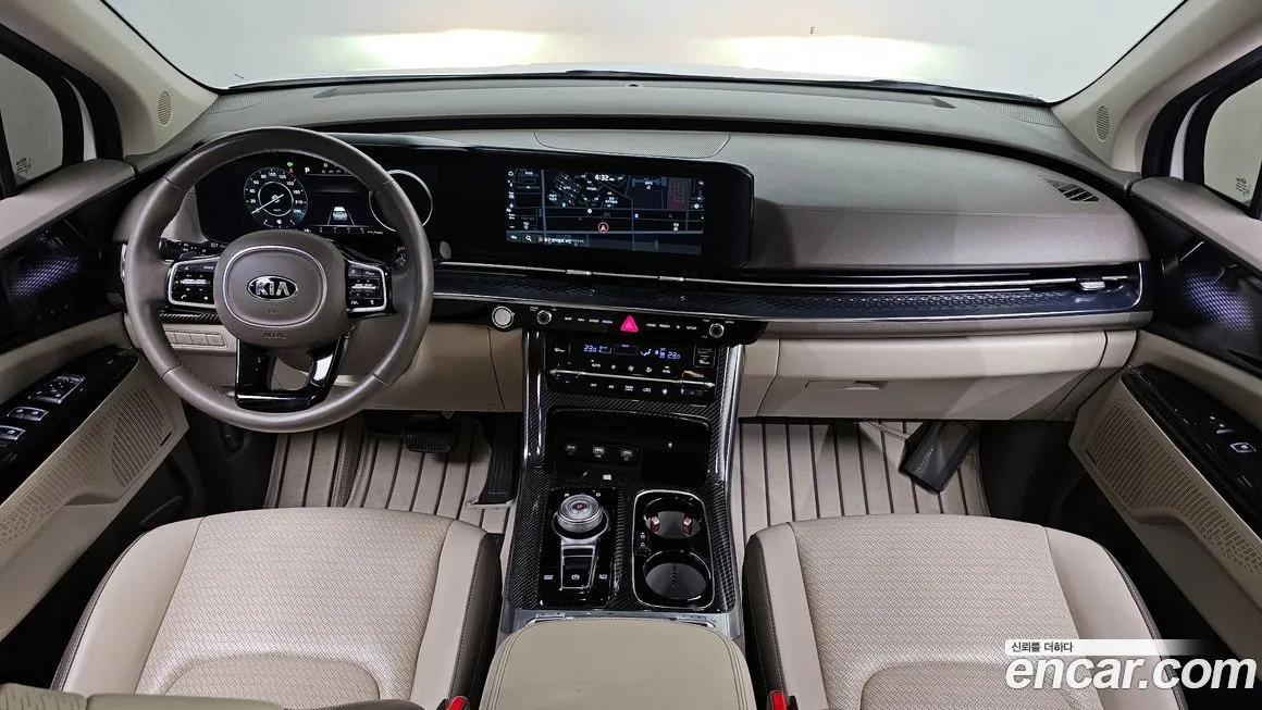 Kia Carnival — фото 10