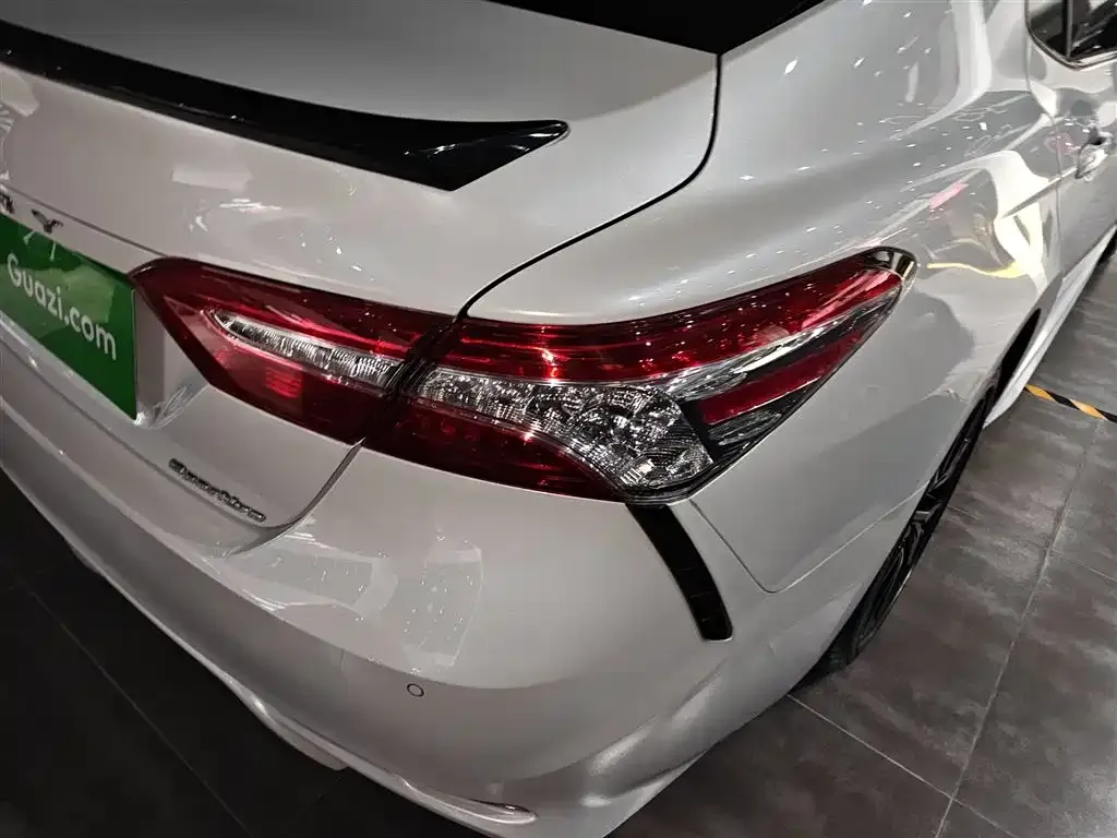 Toyota Camry 2023 из CN, фото 7
