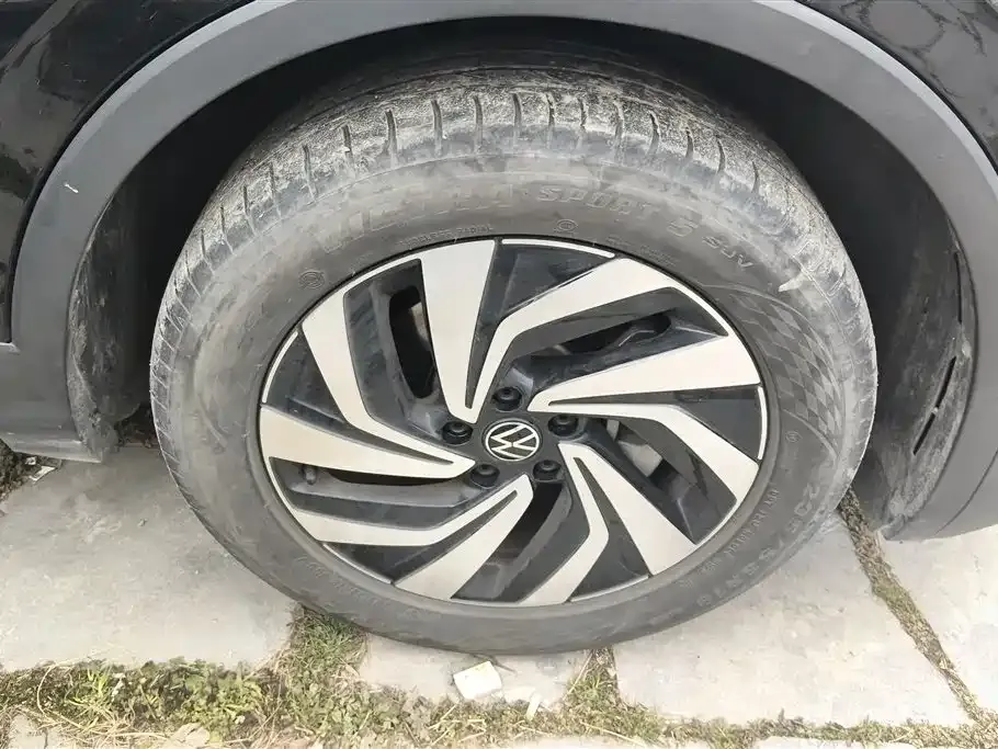 Volkswagen Tiguan L 2023 из CN, фото 2