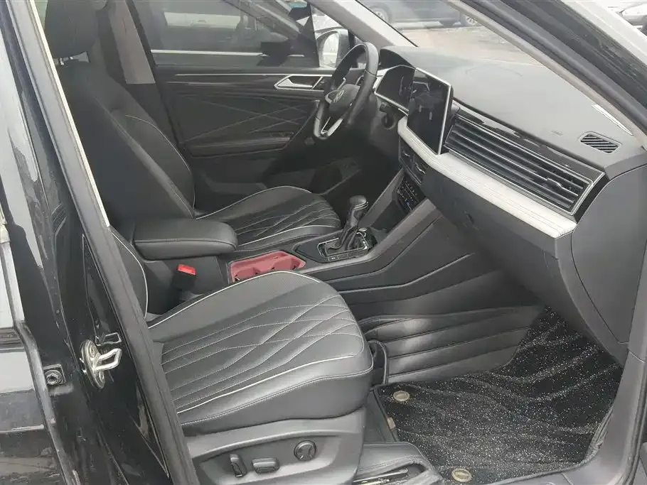 Volkswagen Tiguan L 2023 из CN, фото 4