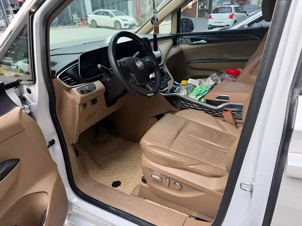 Buick GL8 2022 из CN, фото 3