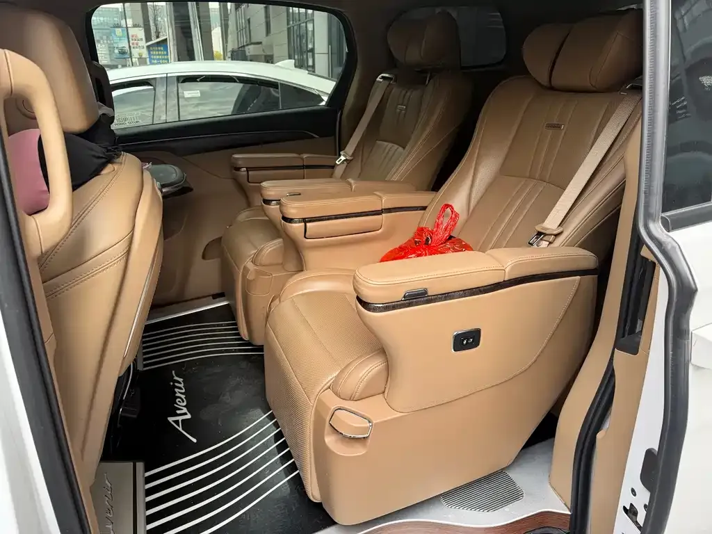 Buick GL8 2022 из CN, фото 4