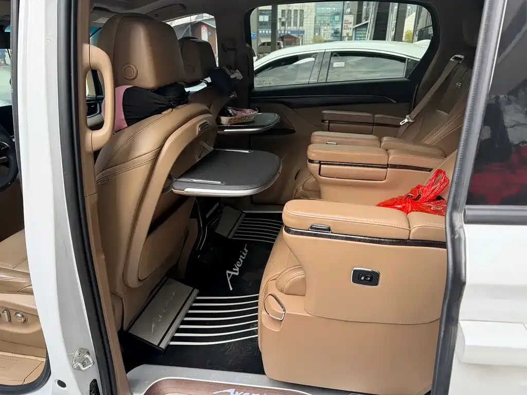 Buick GL8 2022 из CN, фото 5