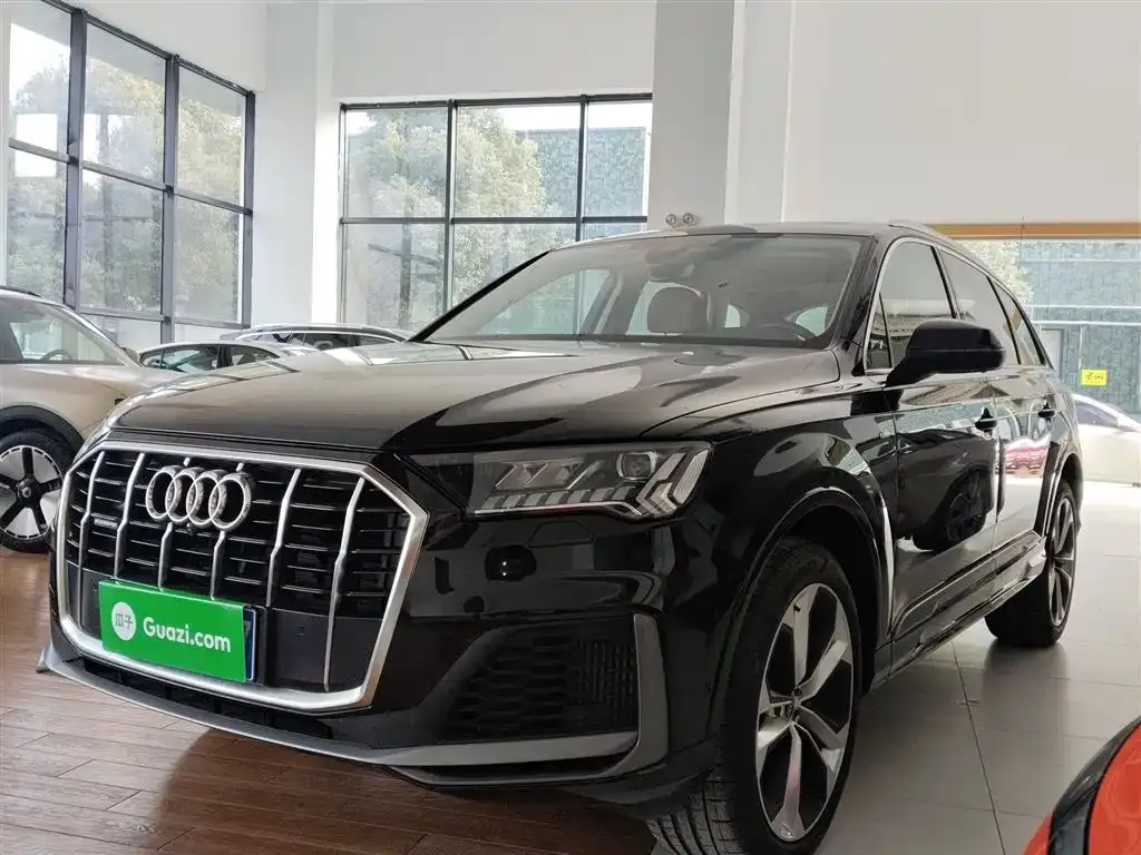 Audi Q7 2023 из CN, фото 6