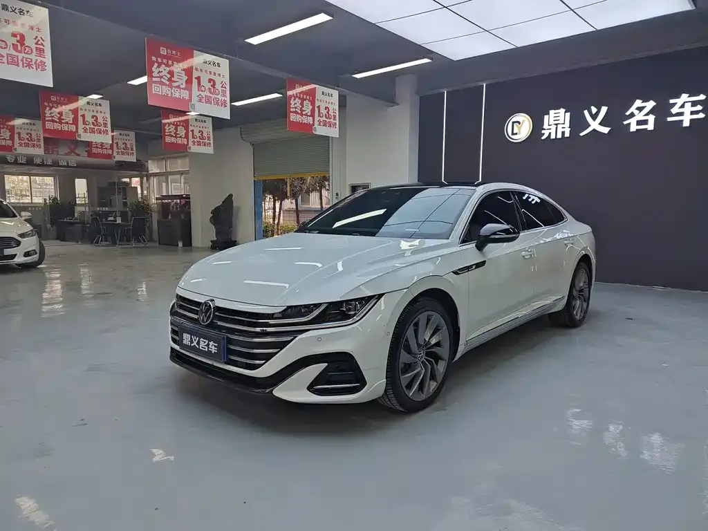 Volkswagen CC 2023 из CN, фото 1