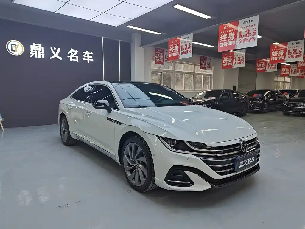 Volkswagen CC 2023 из CN, фото 10