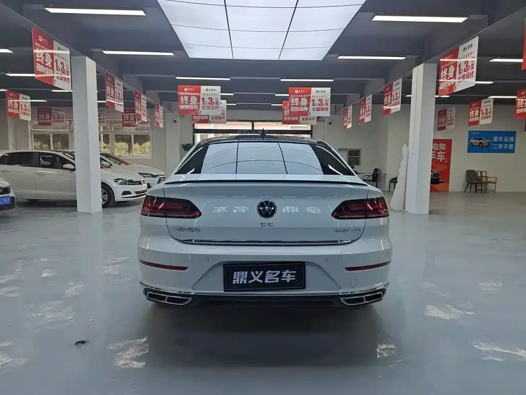 Volkswagen CC 2023 из CN, фото 4