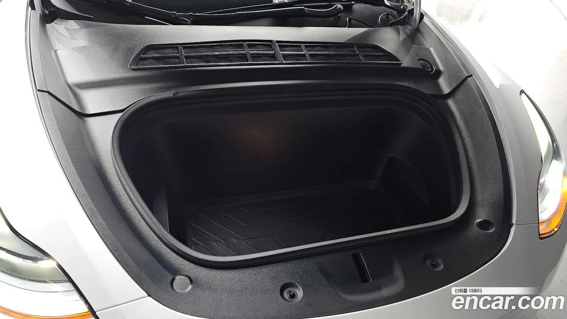 Tesla Model Y 2024 из KR, фото 6