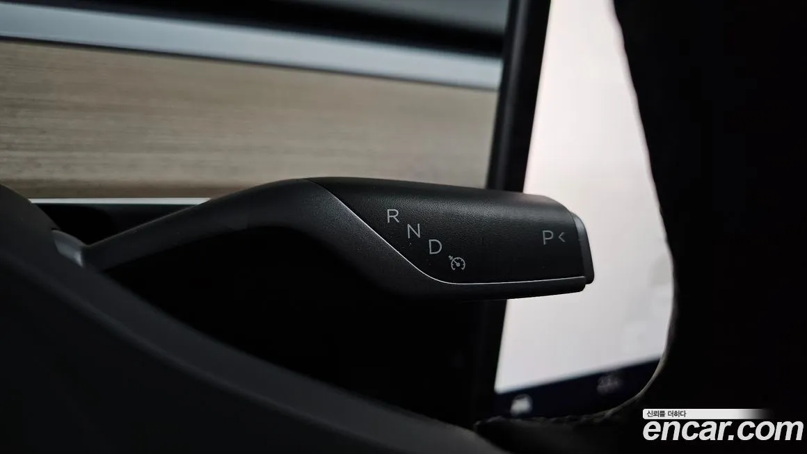 Tesla Model Y 2024 из KR, фото 2