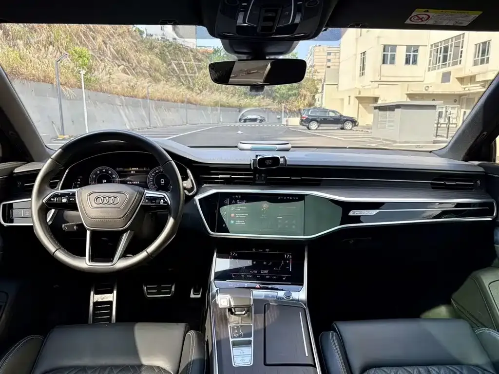 Audi A6L 2025 из CN, фото 10