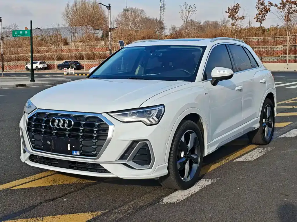 Audi Q3 2022 из CN, фото 1