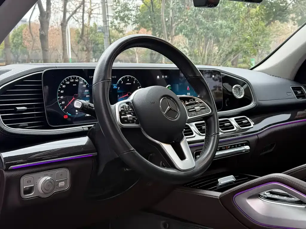 Mercedes-Benz GLE — фото 10