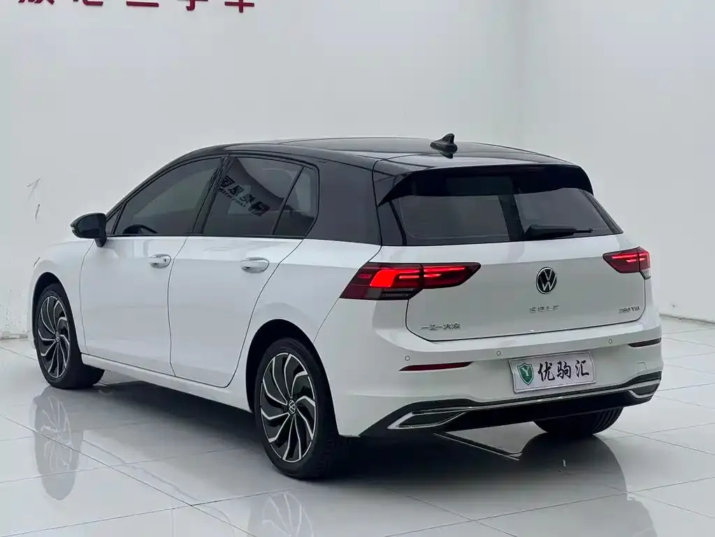 Volkswagen Golf 2022 из CN, фото 4