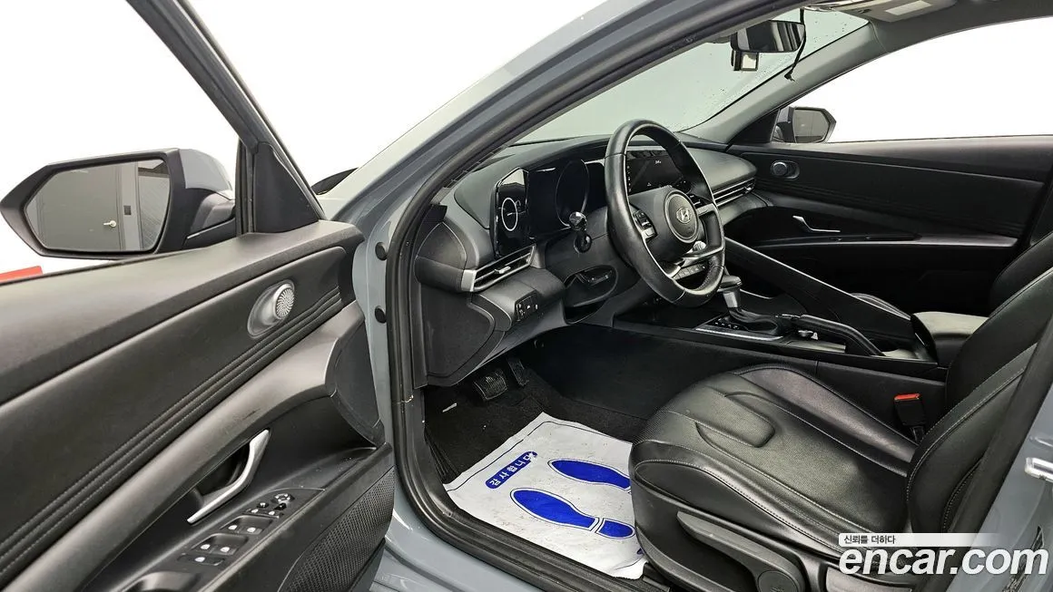 Hyundai AVANTE 2023 из KR, фото 3