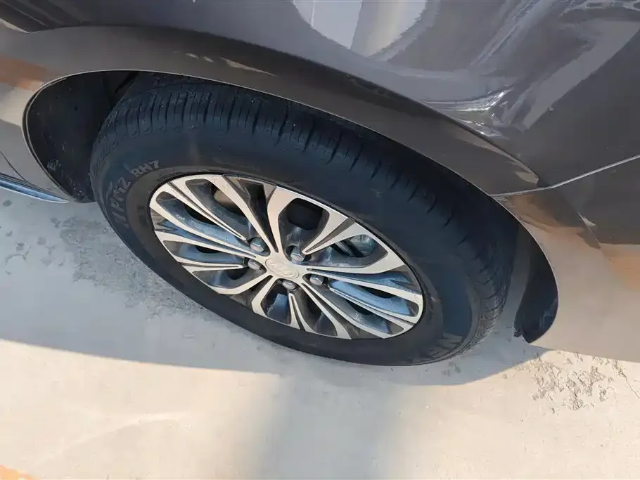 Buick GL8 2023 из CN, фото 5
