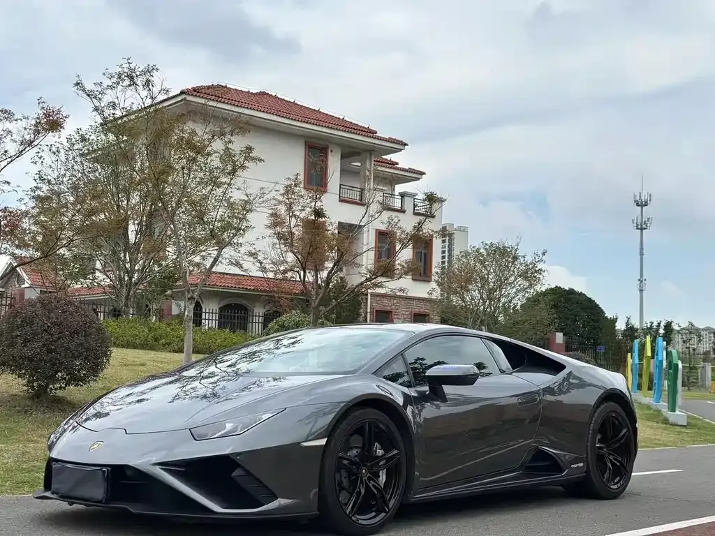 Lamborghini Huracan