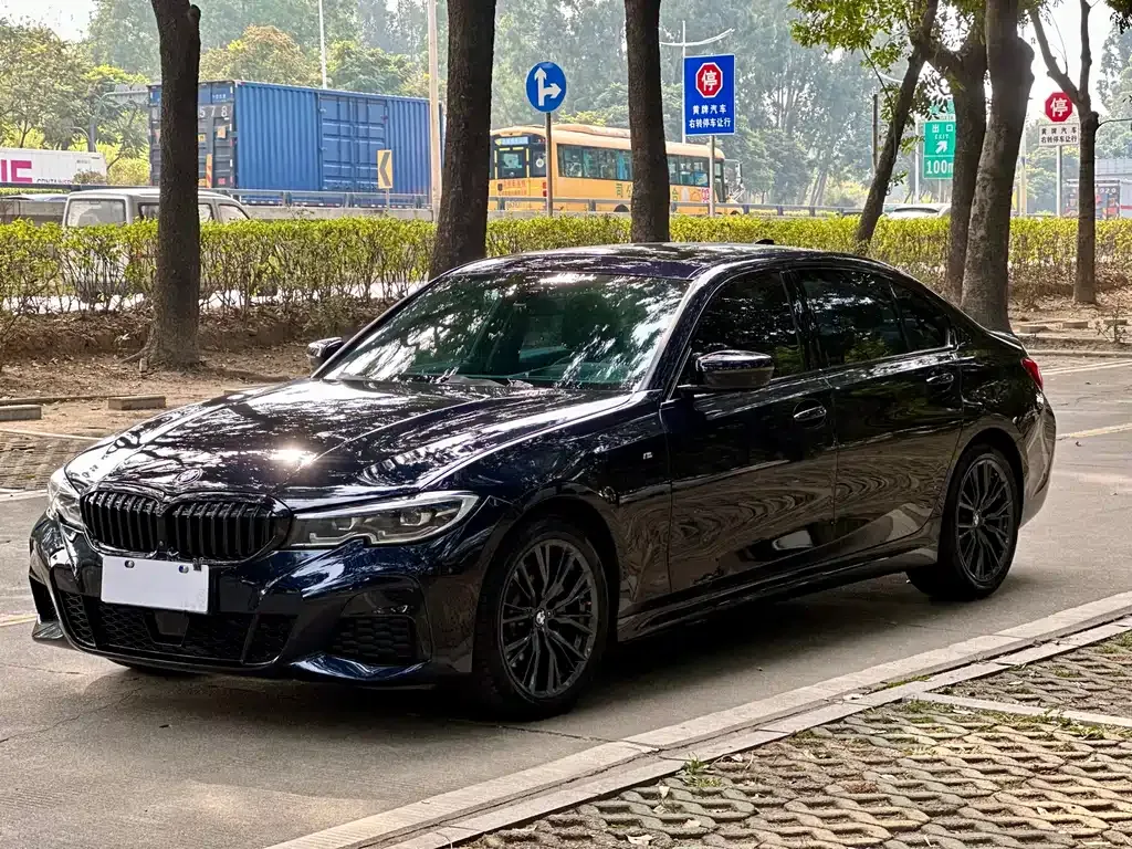 BMW 3 Series 2021 из CN, фото 1