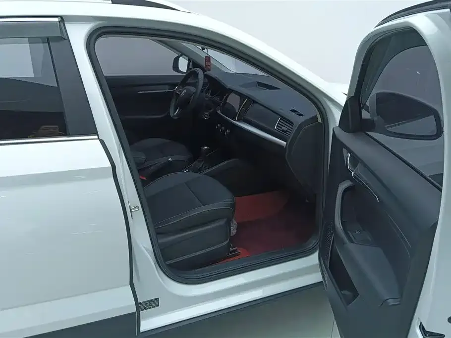 Skoda Kamiq 2023 из CN, фото 9