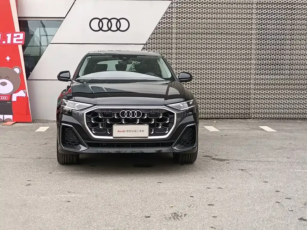 Audi Q8 2024 из CN, фото 7