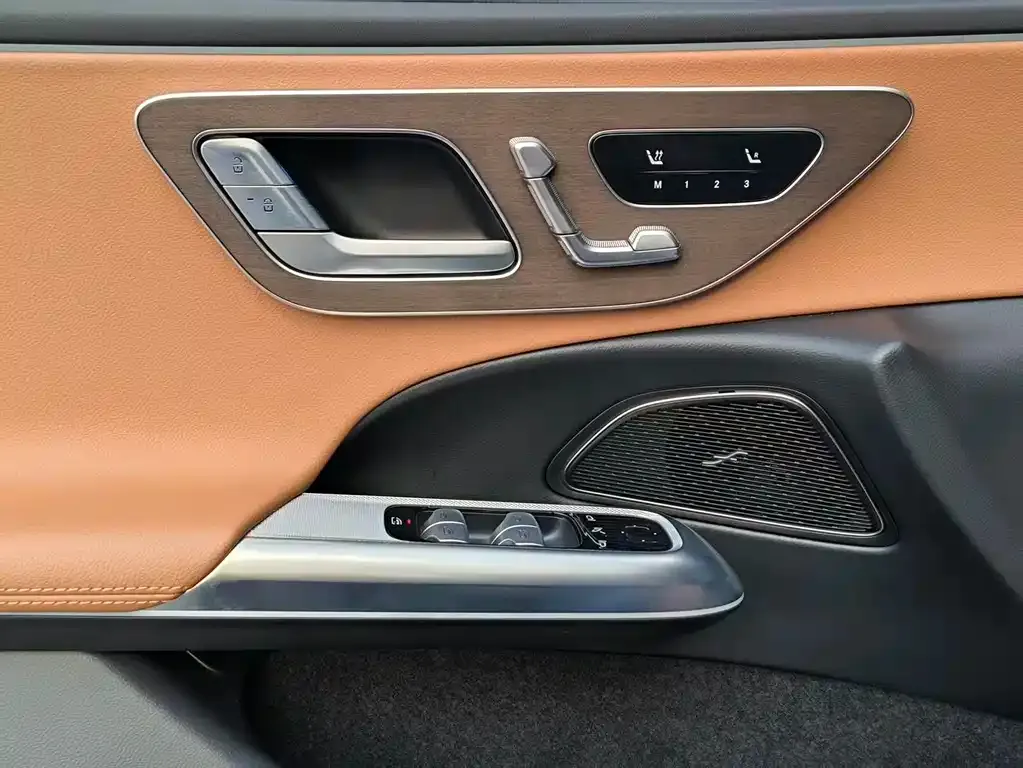 Mercedes-Benz E-Class 2024 из CN, фото 9
