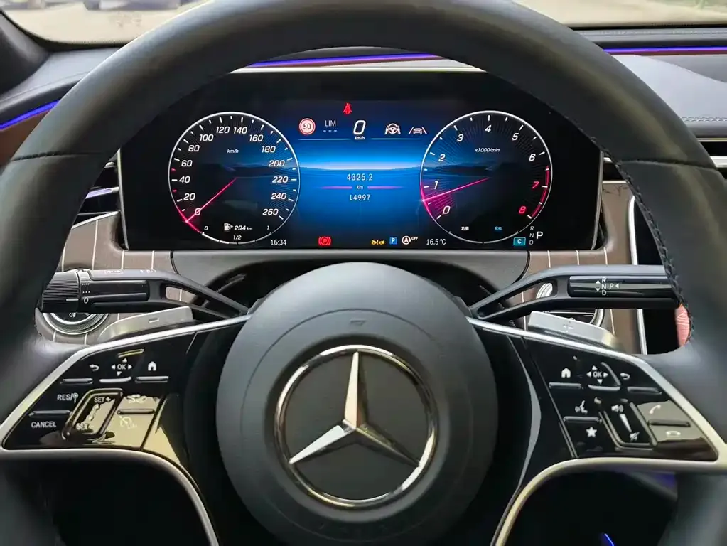 Mercedes-Benz E-Class 2024 из CN, фото 8