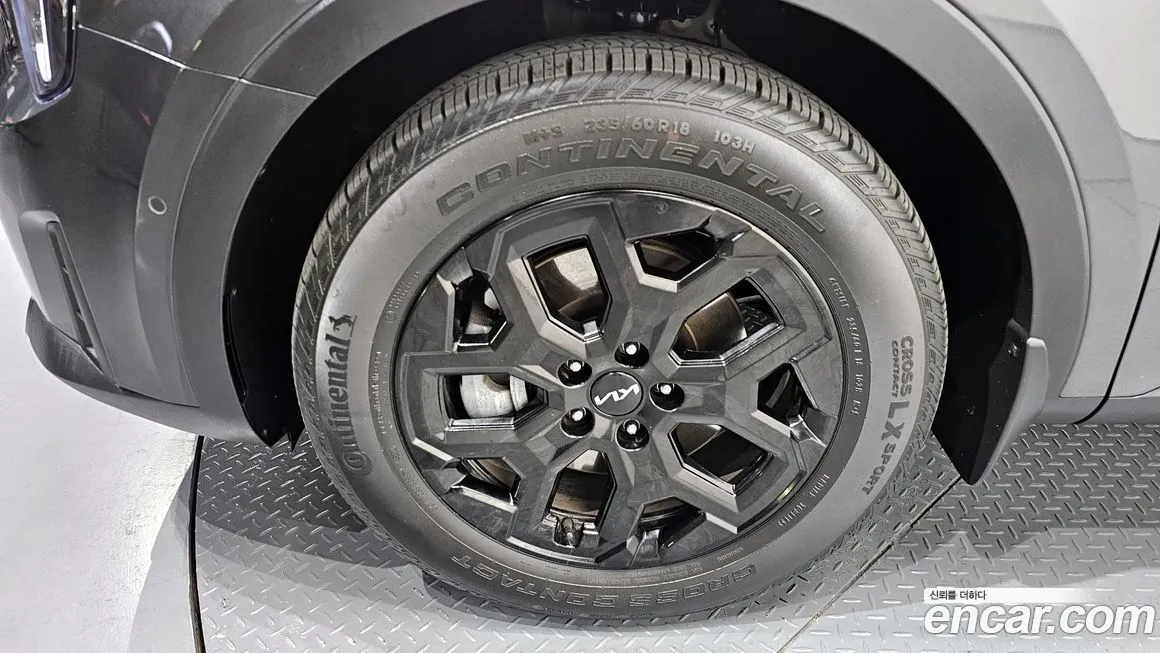 Kia Sorento — фото 10