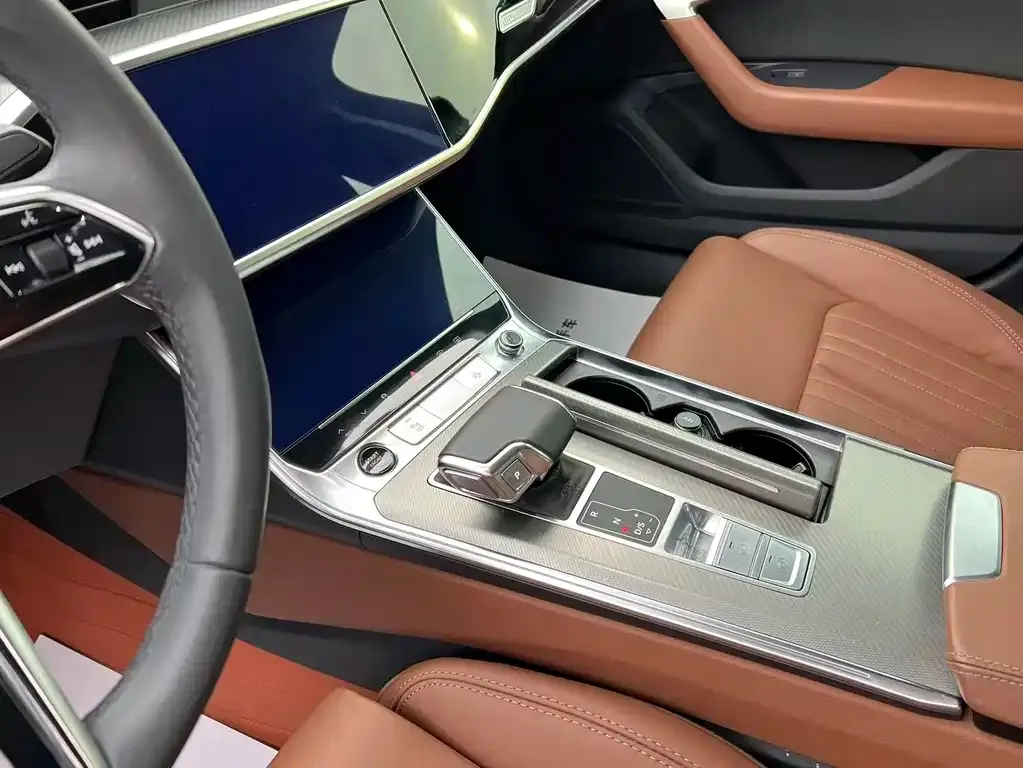 Audi A6L 2024 из CN, фото 5