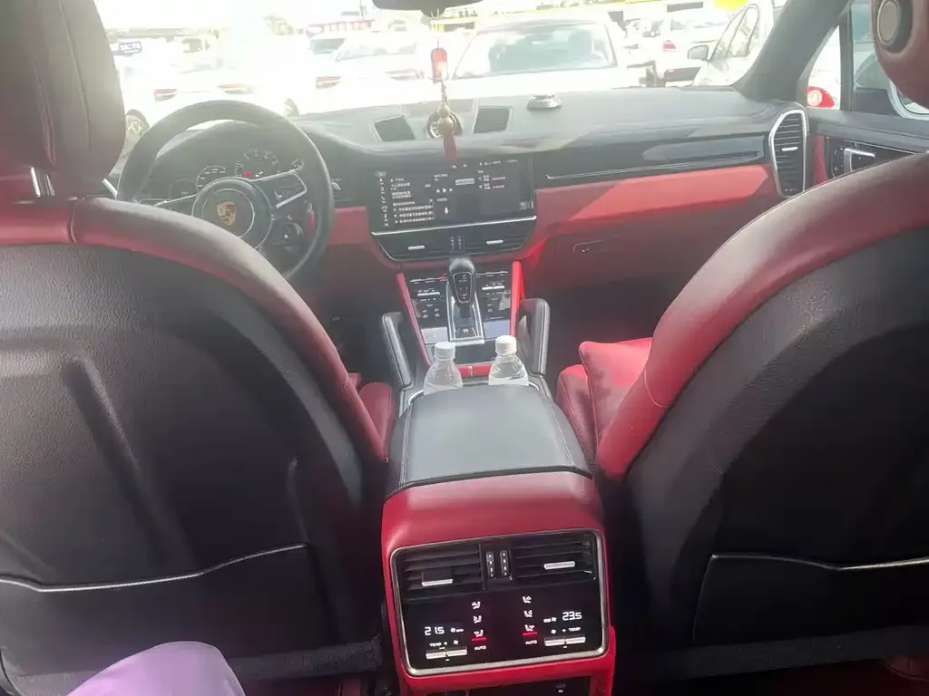 Porsche Cayenne Hybrid 2021 из CN, фото 3