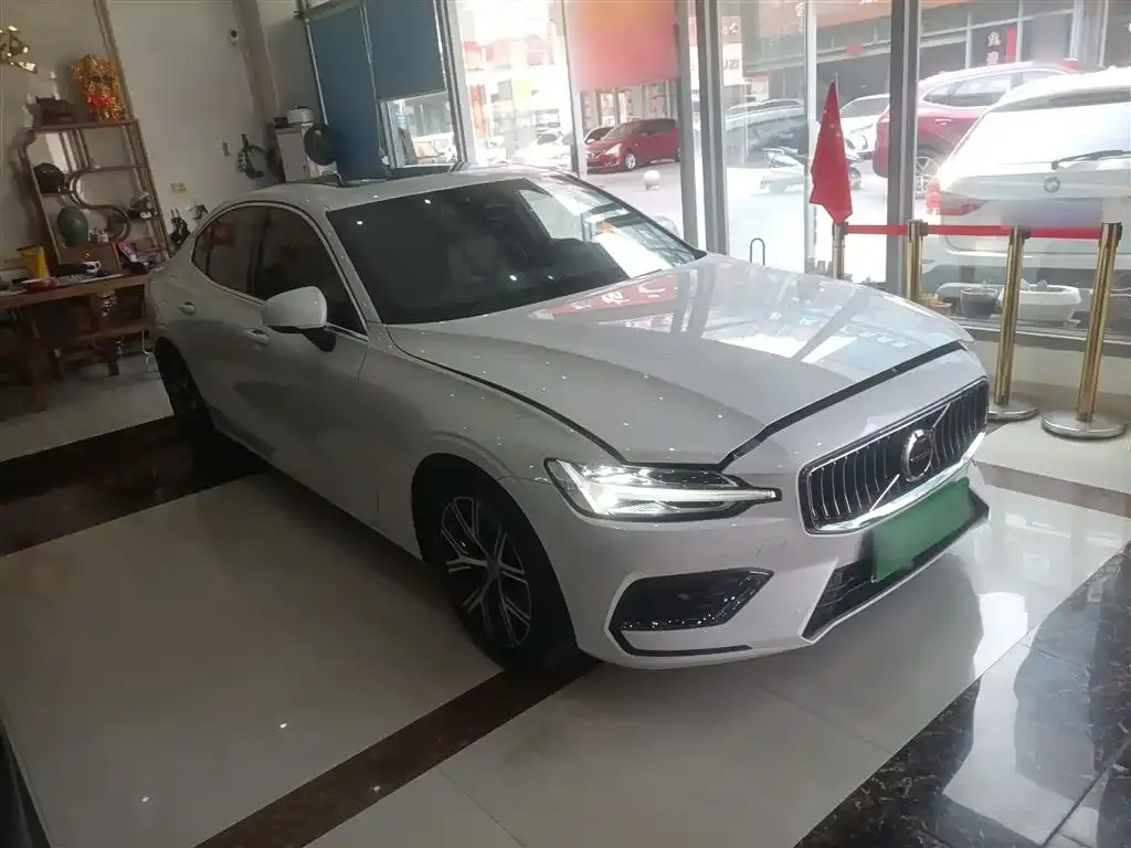 Volvo S60 2025 из CN, фото 10