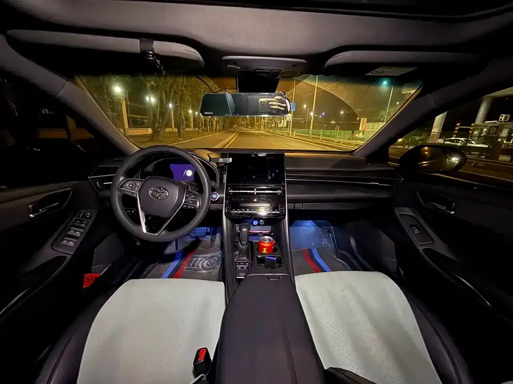 Toyota Avalon 2023 из CN, фото 2