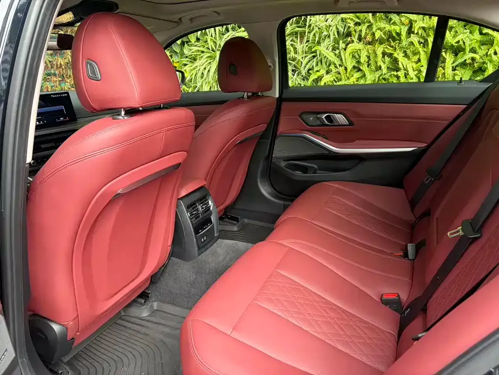 BMW 3 Series 2025 из CN, фото 4