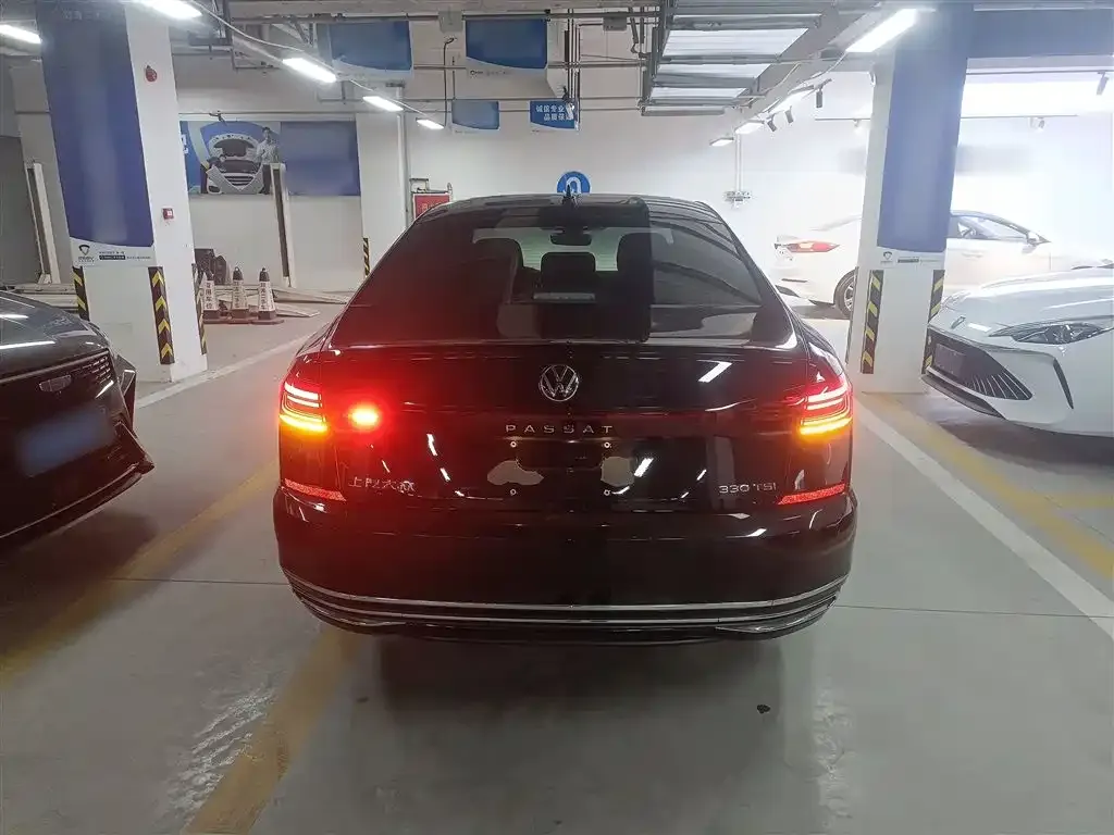 Volkswagen Passat 2022 из CN, фото 9