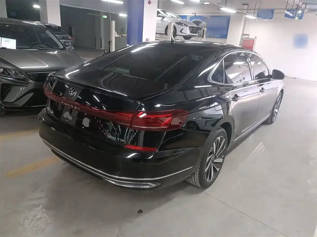 Volkswagen Passat 2022 из CN, фото 7
