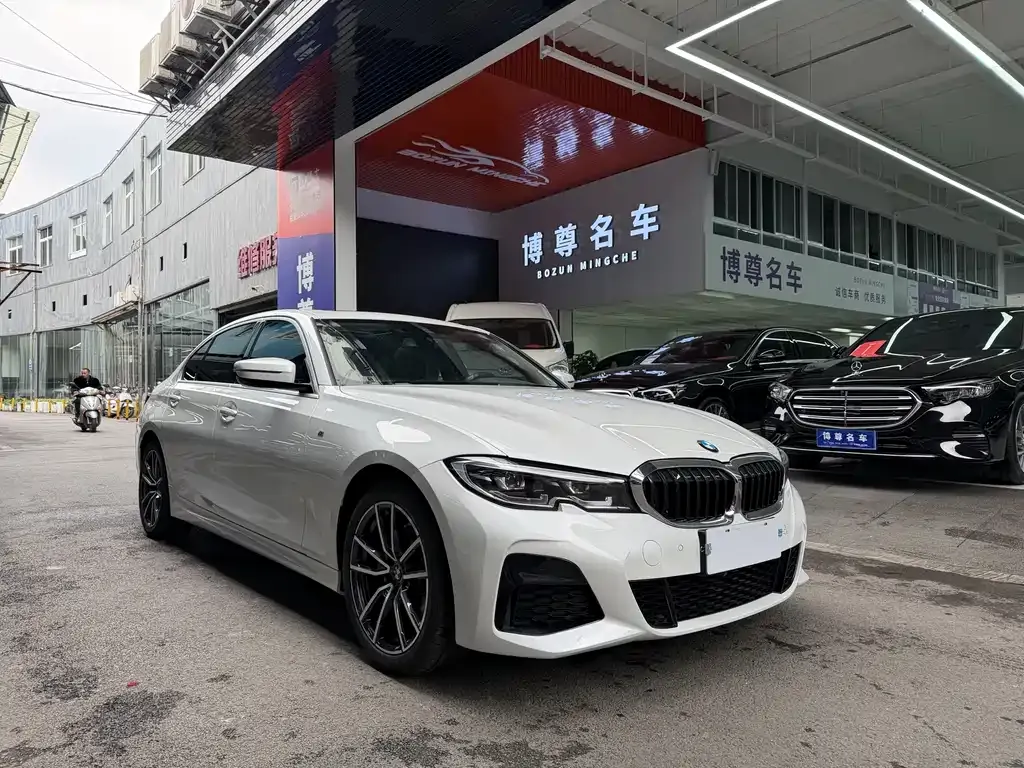 BMW 3 Series 2021 из CN, фото 7