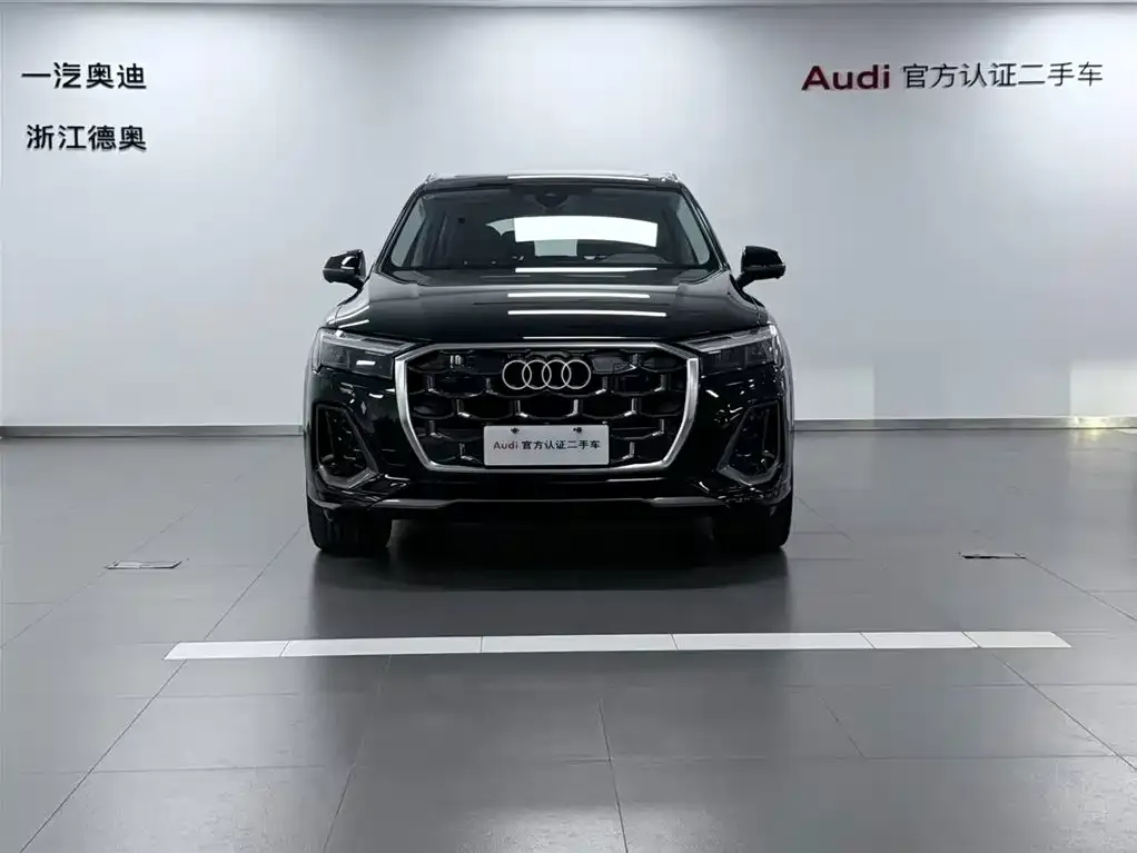 Audi Q7 2024 из CN, фото 8
