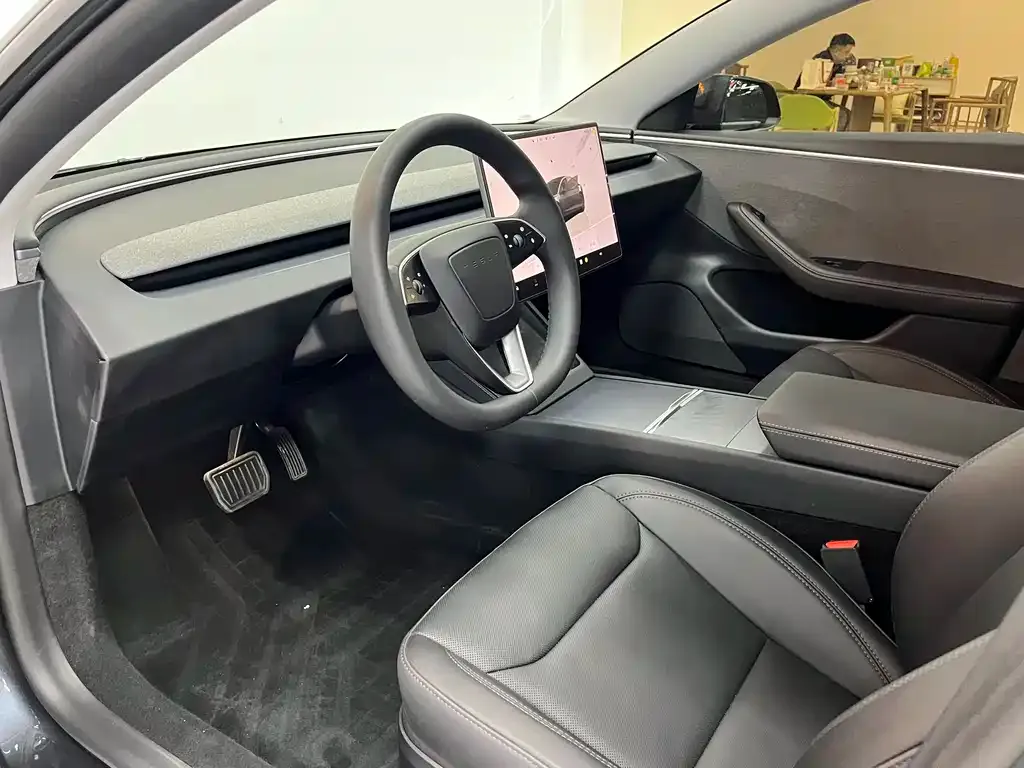 Tesla Model 3 2025 из CN, фото 3