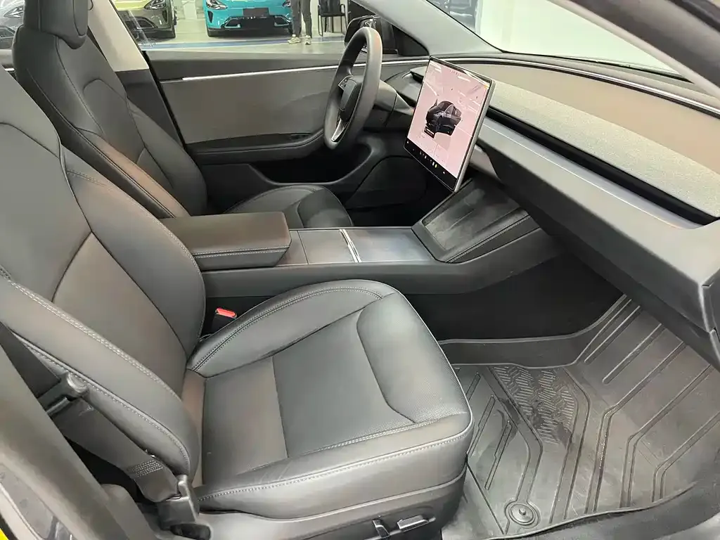 Tesla Model 3 2025 из CN, фото 4