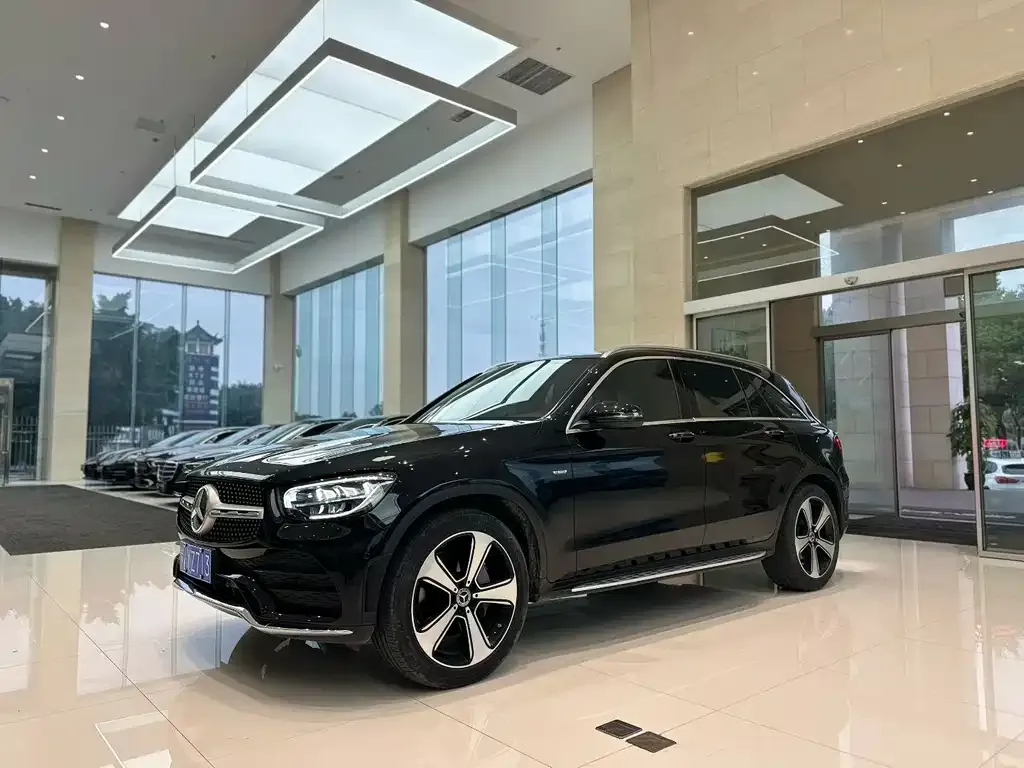Mercedes-Benz GLC — фото 1
