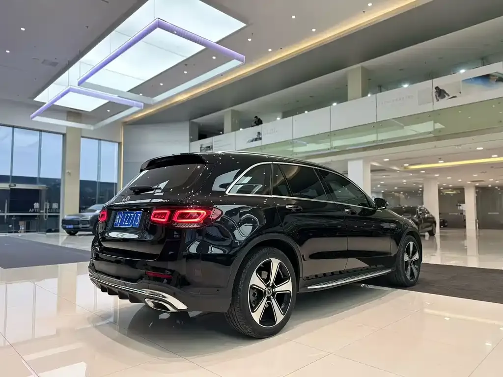 Mercedes-Benz GLC — фото 8