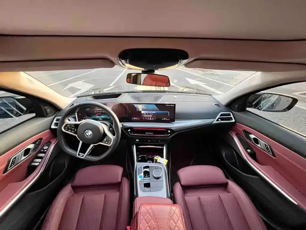 BMW i3 2024 из CN, фото 2