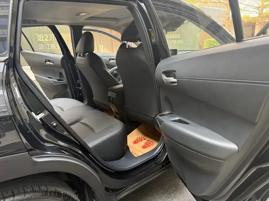 Toyota Frontlander 2022 из CN, фото 5