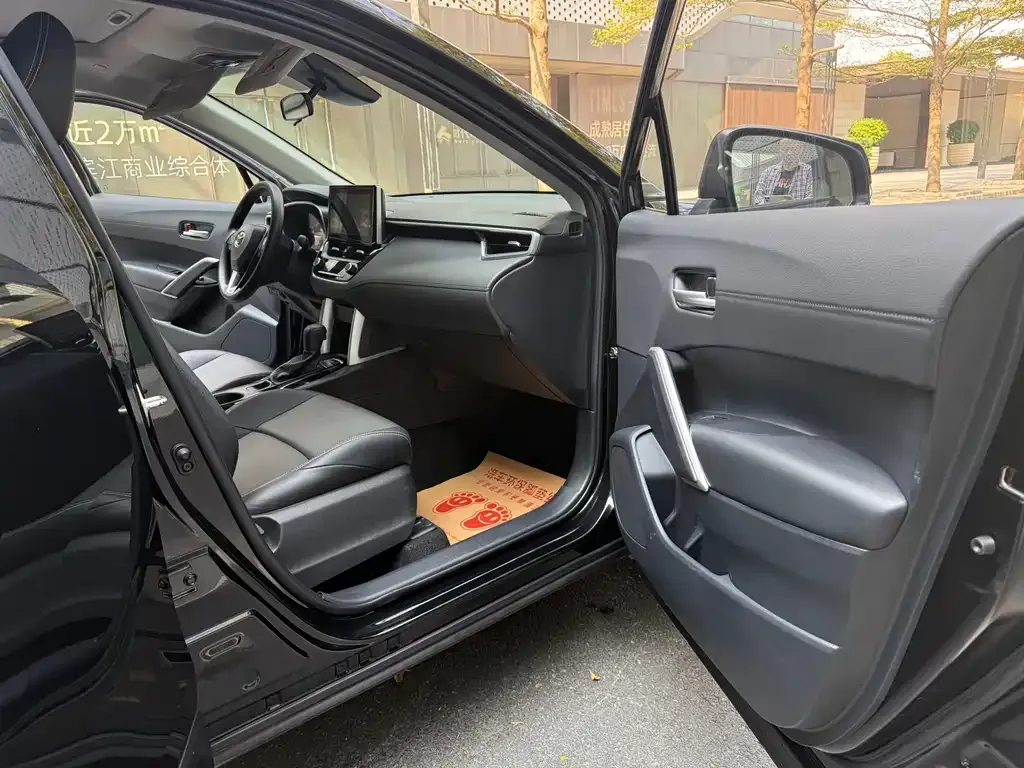 Toyota Frontlander 2022 из CN, фото 3