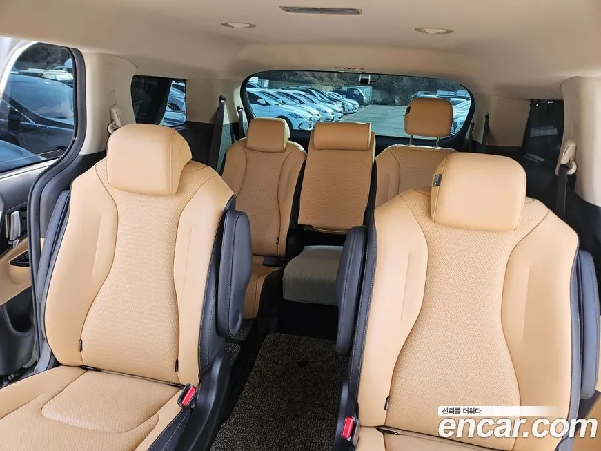Kia Carnival — фото 2