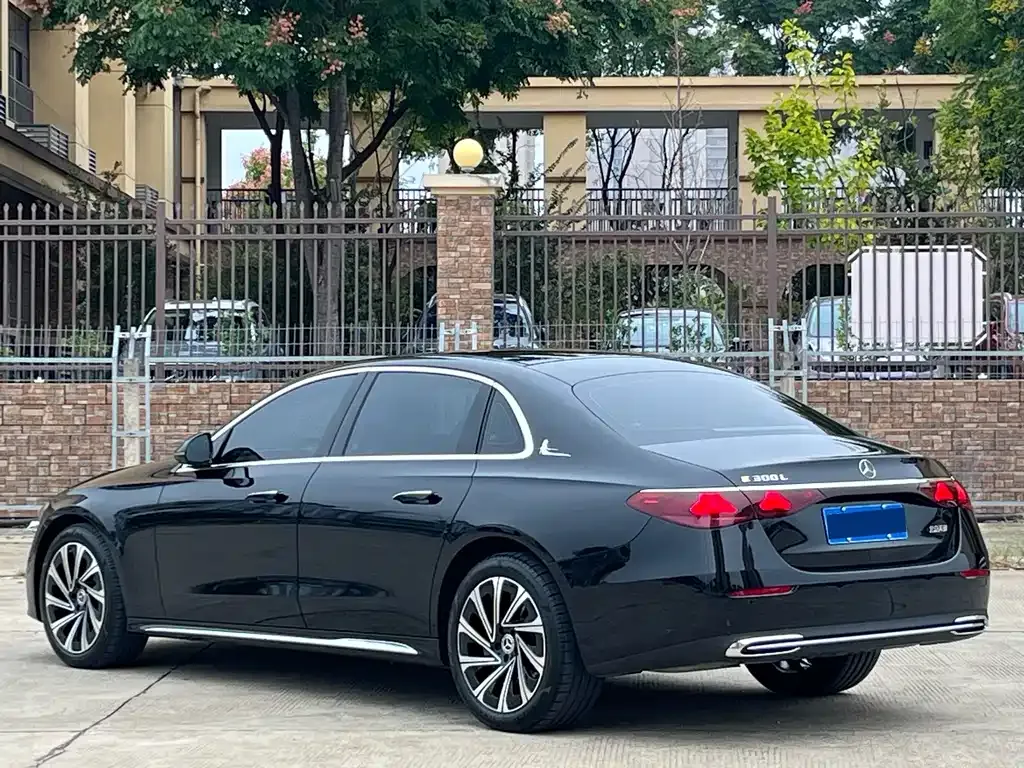 Mercedes-Benz E-Class 2025 из CN, фото 8