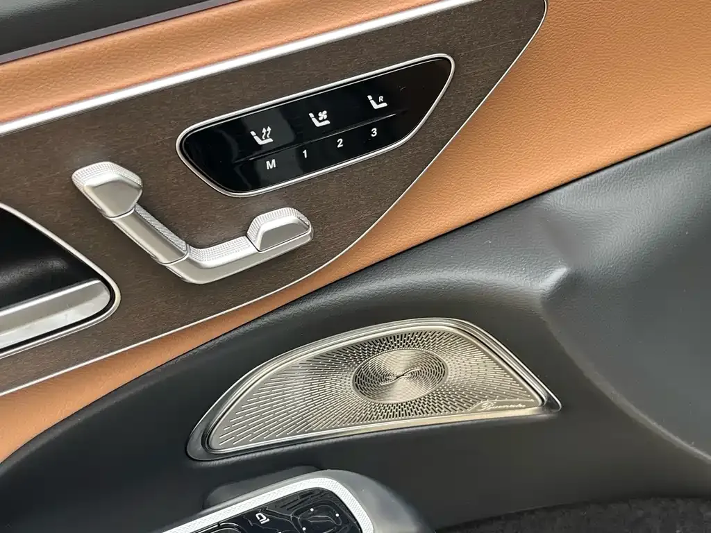 Mercedes-Benz E-Class 2025 из CN, фото 4