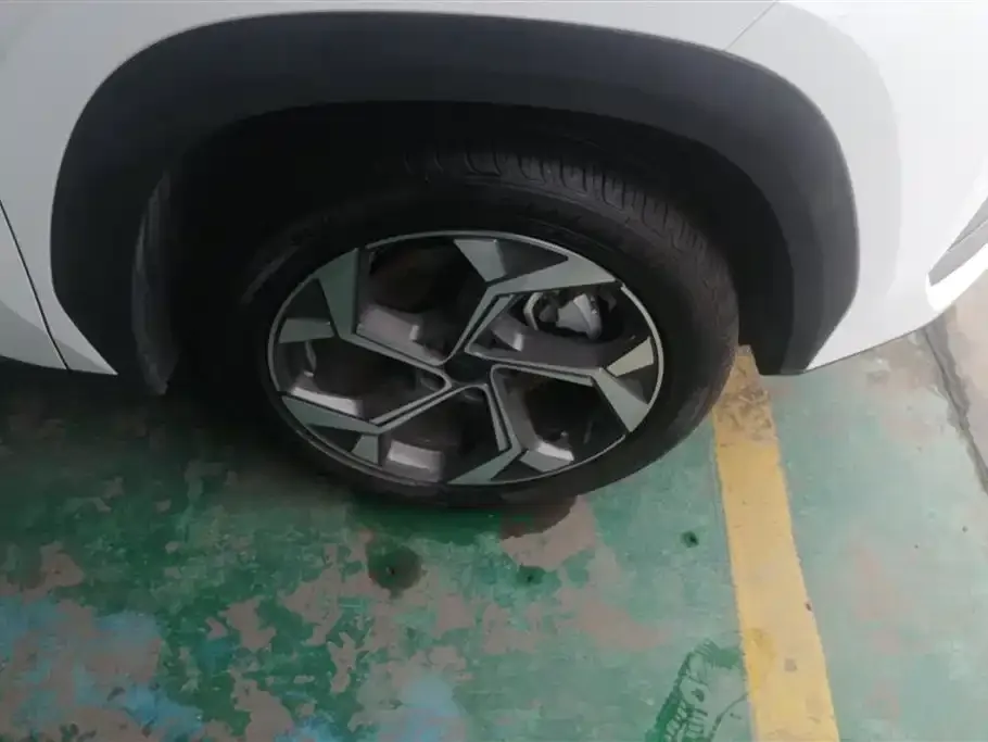 Geely Boyue L 2022 из CN, фото 2