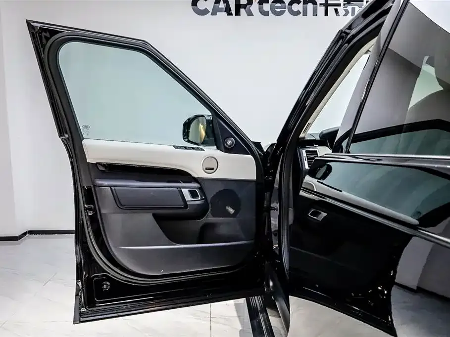 Land Rover Discovery 2024 из CN, фото 9
